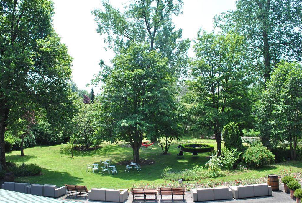 La Roseraie. Gaume-Ardenne-Lacuisine Sur Semois. Florenville Bagian luar foto